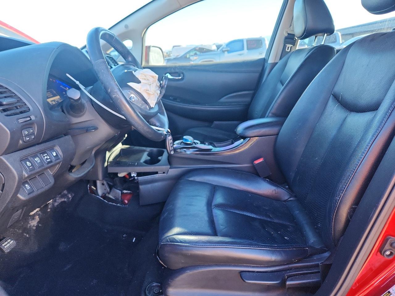 2015 Nissan Leaf S - Фото 7