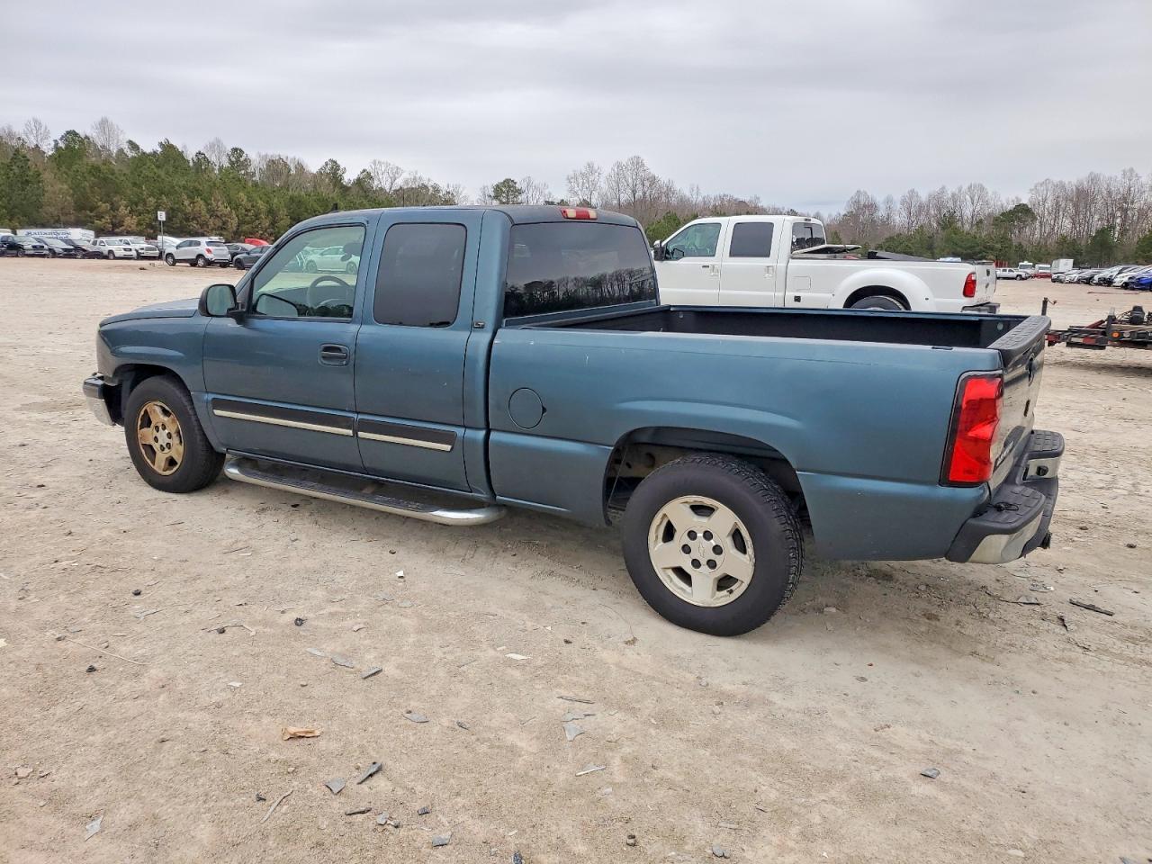 2007 Chevrolet Silverado C1500 Classic - Фото 2