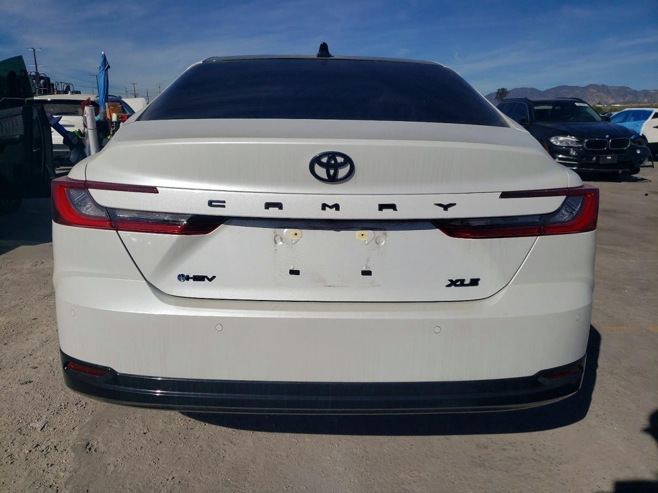 2025 Toyota Camry Xse - Фото 6