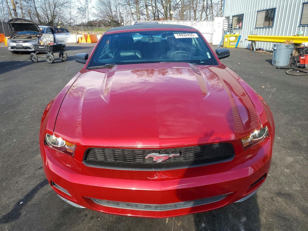 2010 Ford Mustang - Image 5