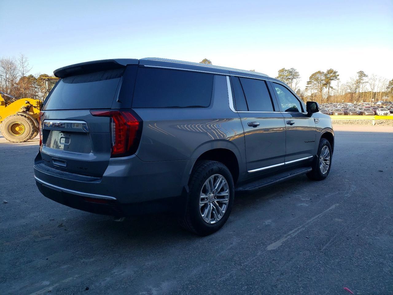 2021 GMC Yukon Xl K1500 Slt - Image 3