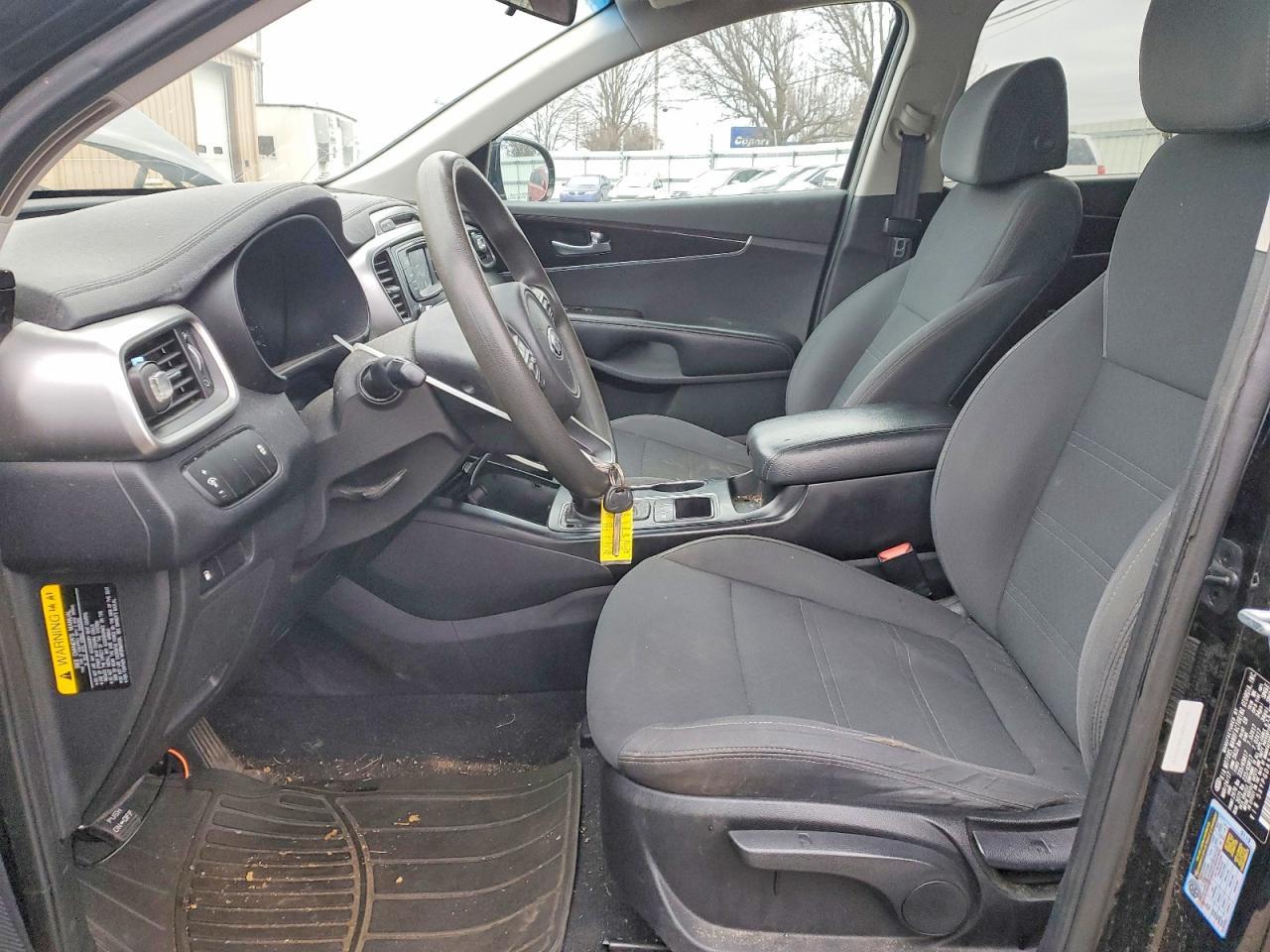 2017 Kia Sorento Lx - Image 7