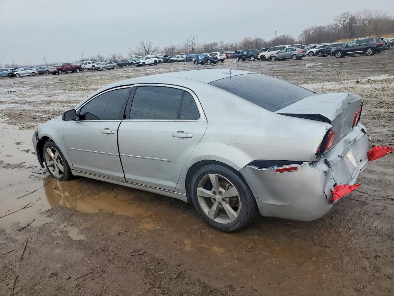 2009 Chevrolet Malibu Ls - Фото 2
