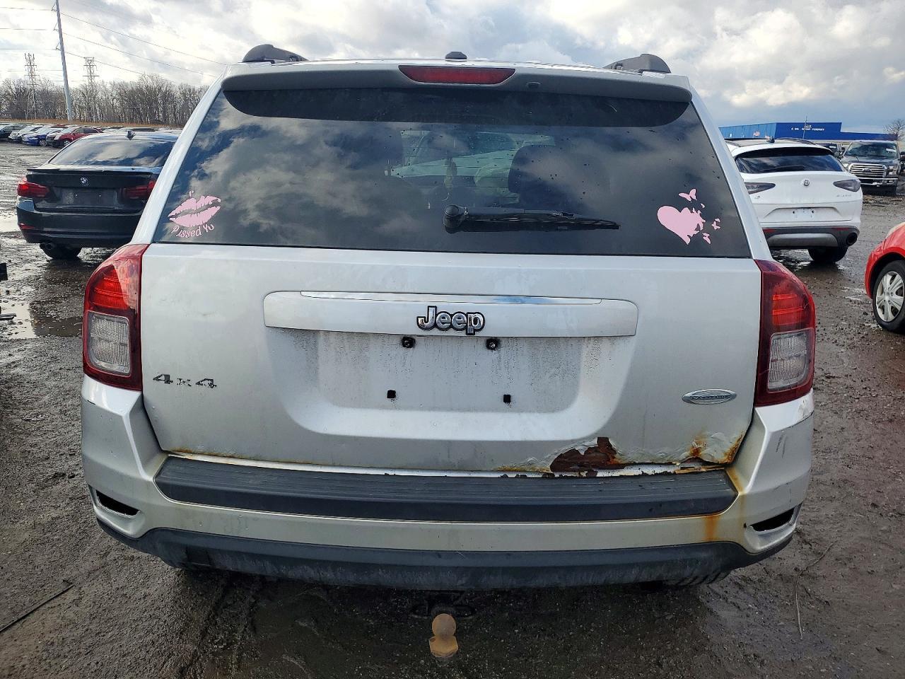 2014 Jeep Compass Latitude - Image 6