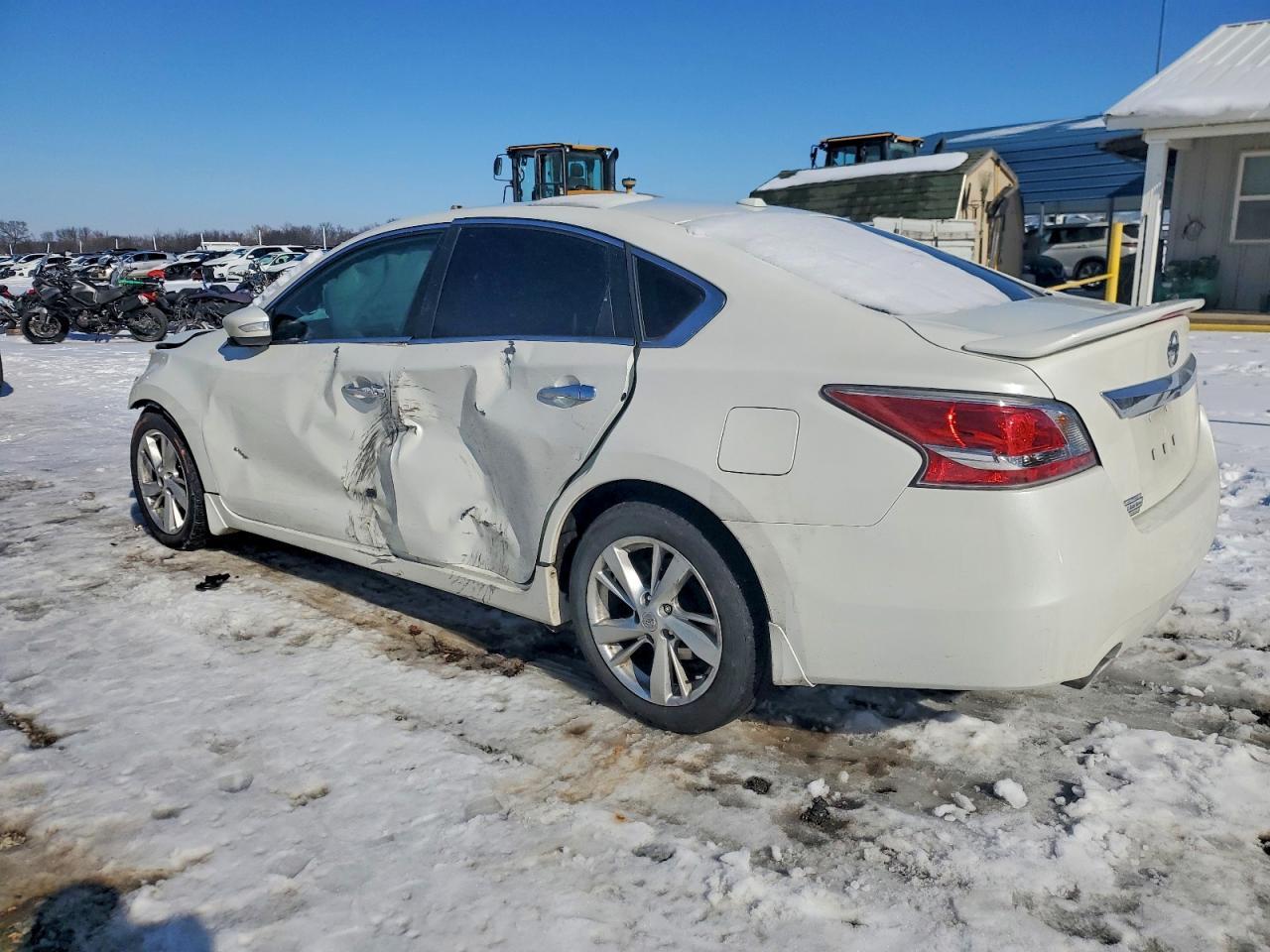 2015 Nissan Altima 2.5 - Фото 2