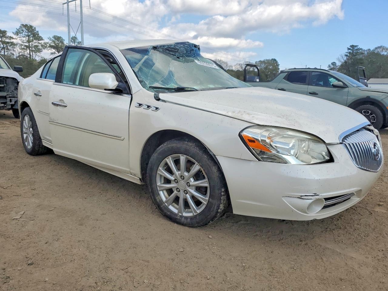 2010 Buick Lucerne Cxl - Image 4