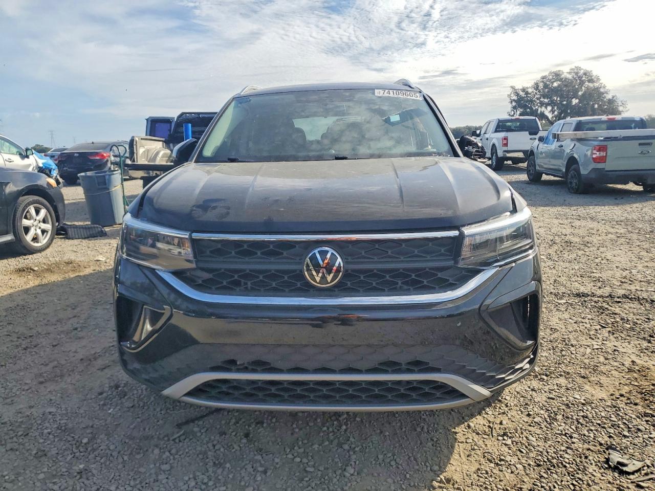 2022 Volkswagen Taos Se - Image 5