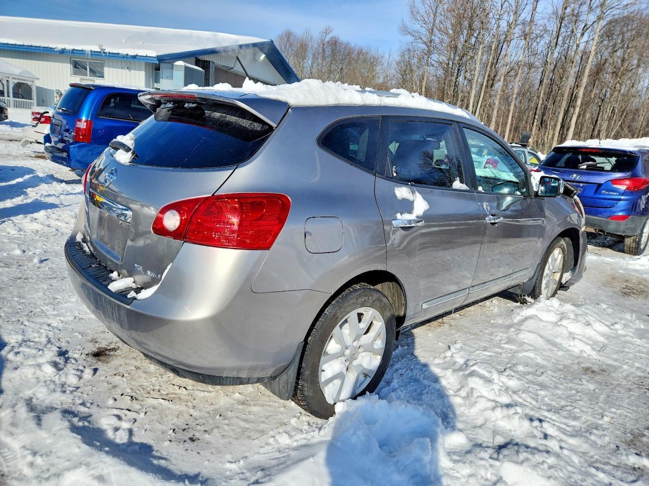 2012 Nissan Rogue S - Image 3