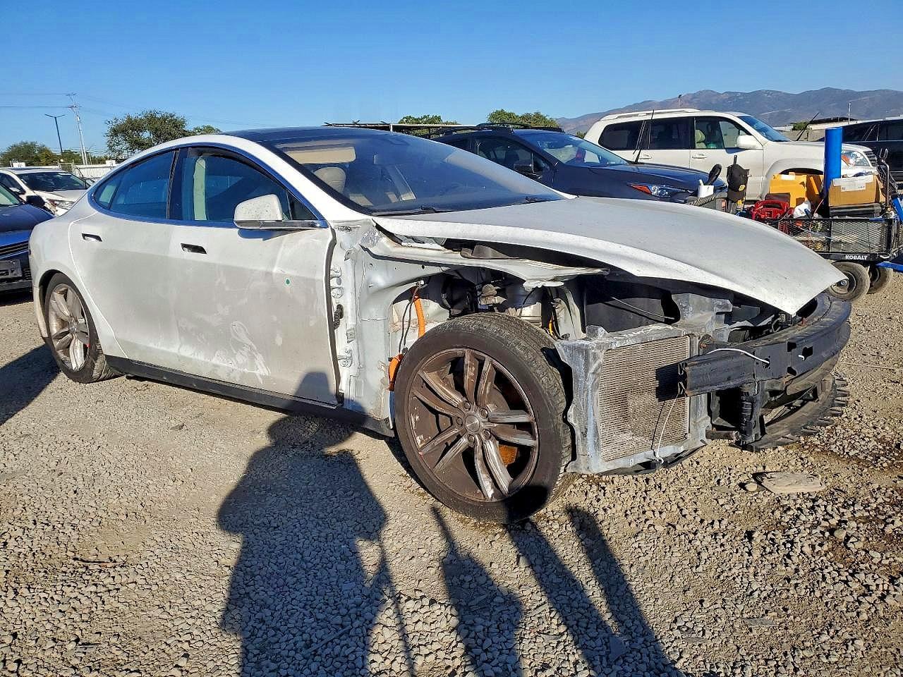 2014 Tesla Model S - Image 4