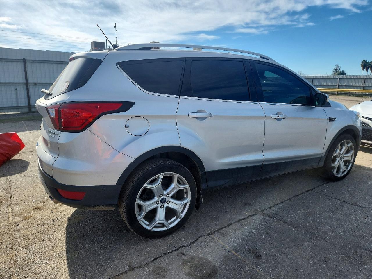 2019 Ford Escape Titanium - Image 3