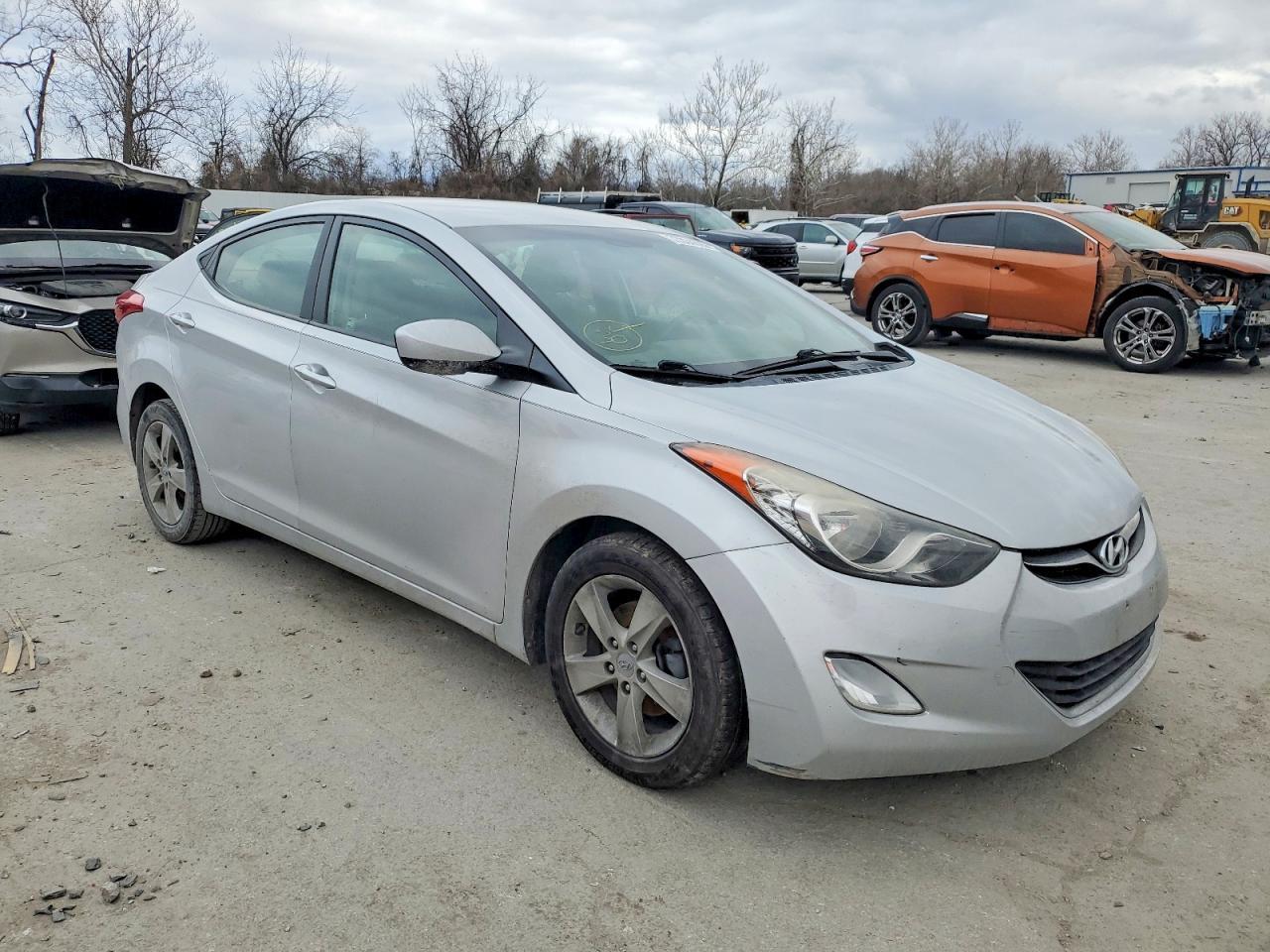 2013 Hyundai Elantra Gls - Фото 4