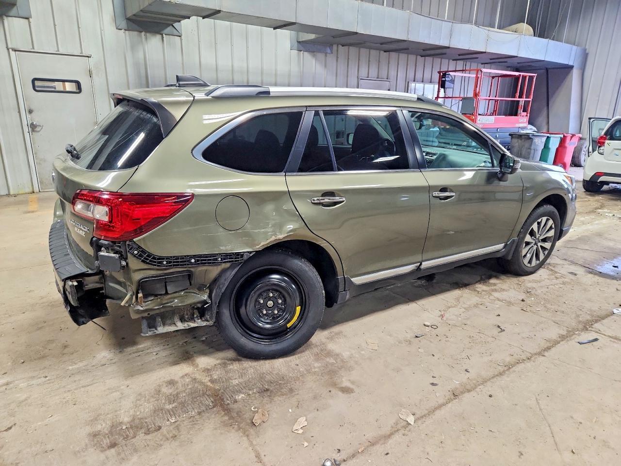 2017 Subaru Outback Touring - Фото 3