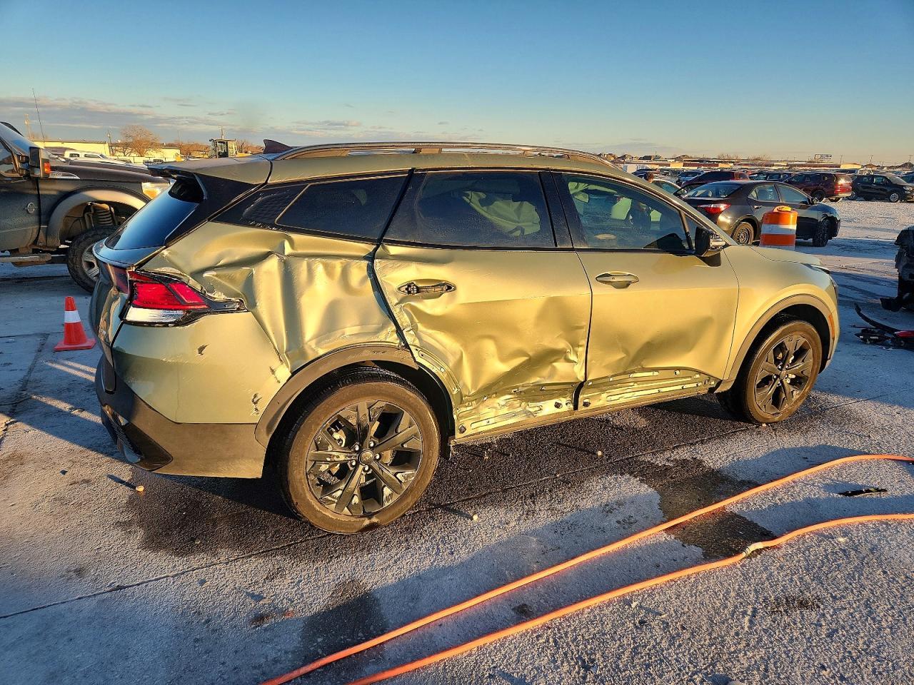 2025 Kia Sportage X-Line - Image 3