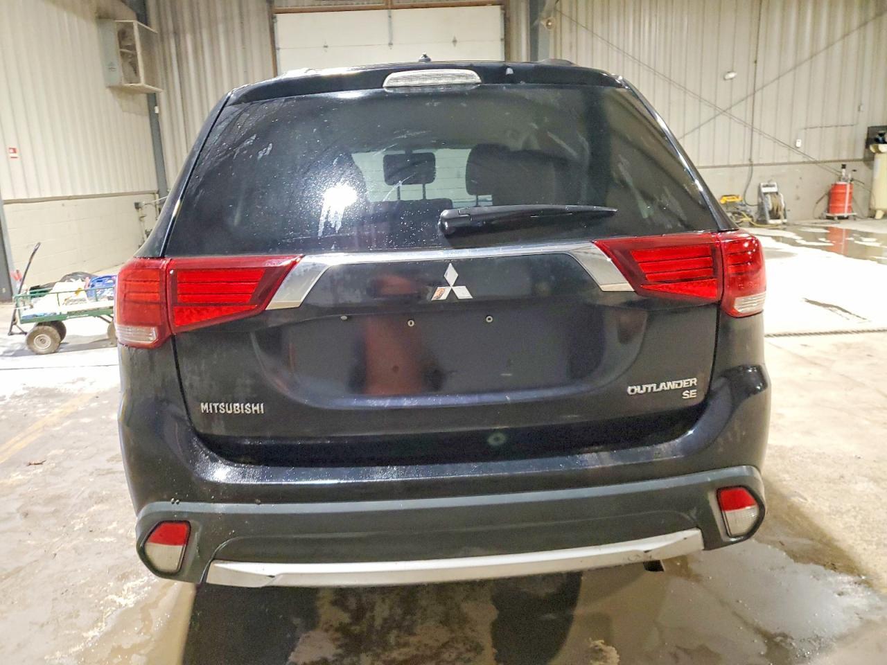2016 Mitsubishi Outlander Se - Image 6
