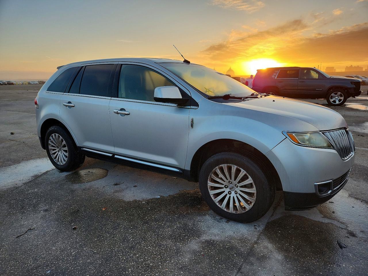 2011 Lincoln Mkx - Image 4