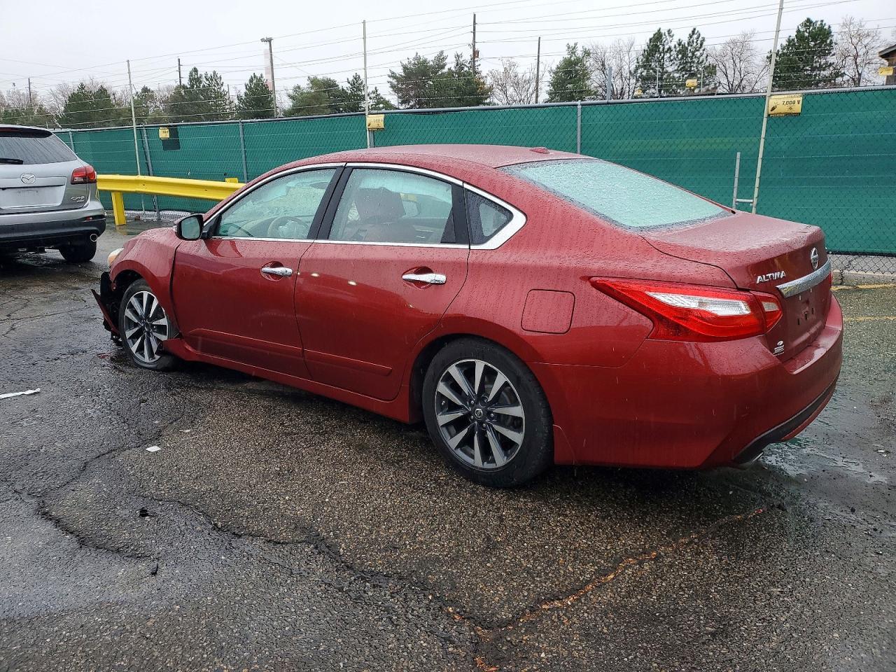 2016 Nissan Altima 2.5 - Image 2