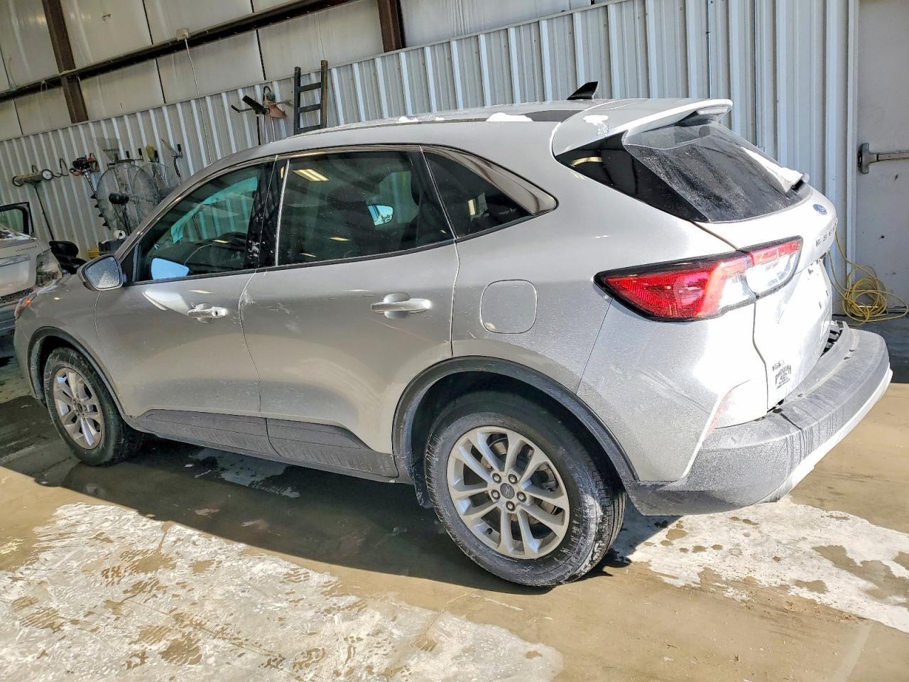 2020 Ford Escape Se - Фото 2