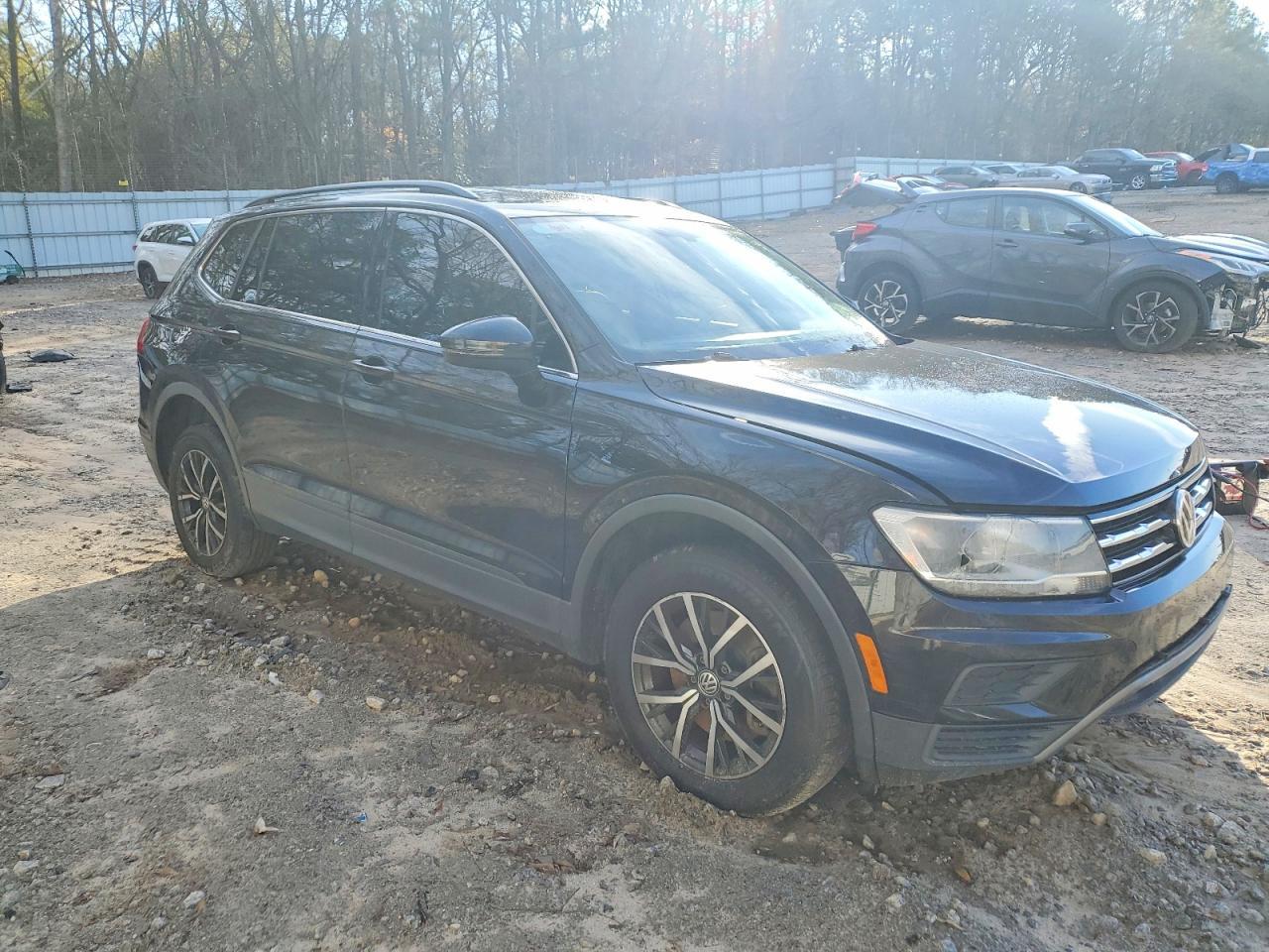 2019 Volkswagen Tiguan Se - Image 4