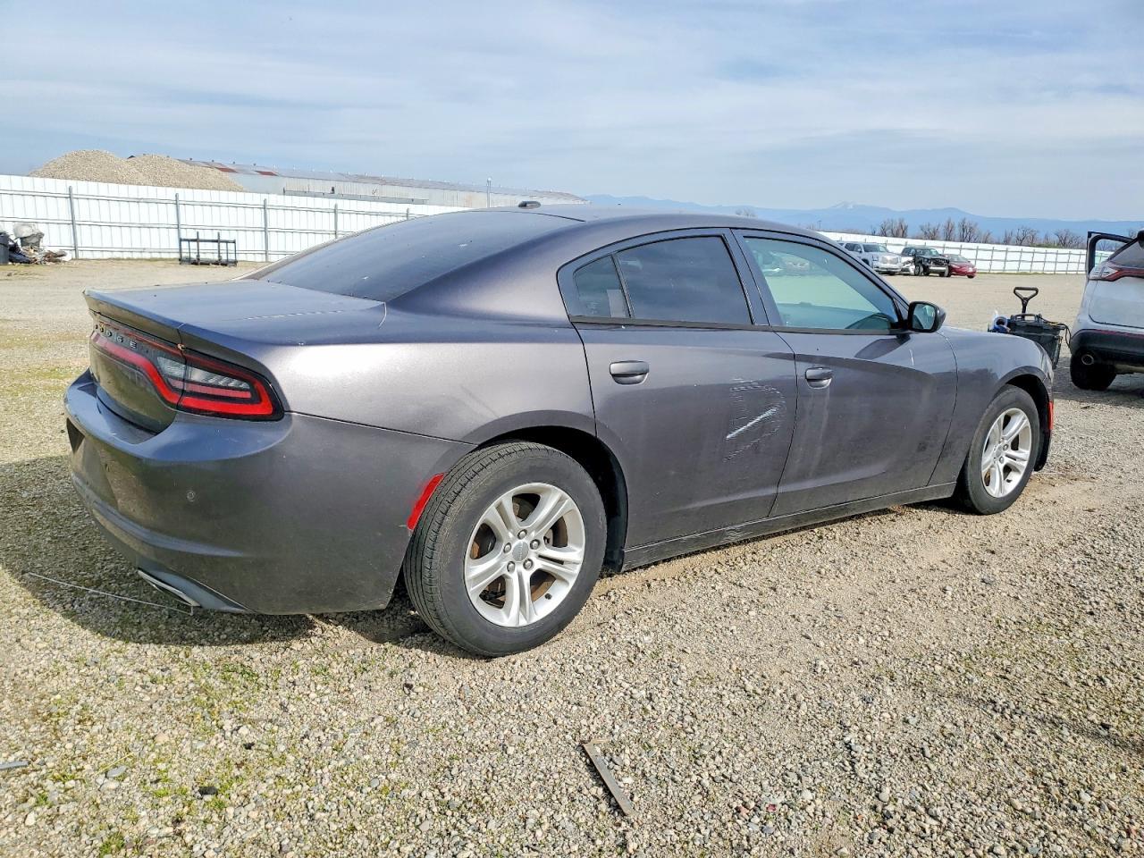 2015 Dodge Charger Se - Image 3