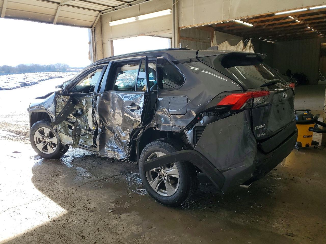 2022 Toyota Rav4 Hybrid Xle - Фото 2