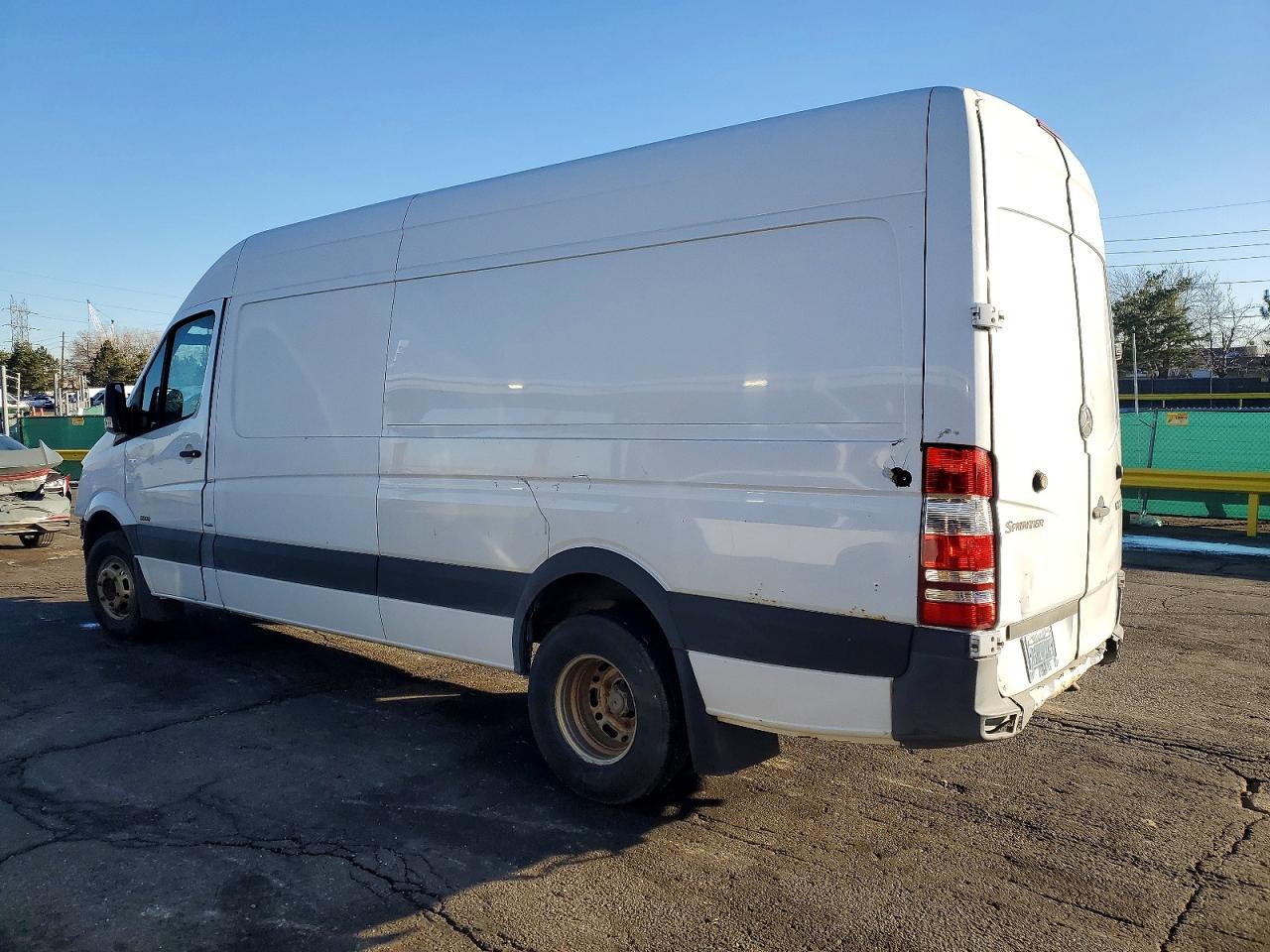2012 Mercedes Benz Sprinter 3500 High Roof Deliver - Фото 2