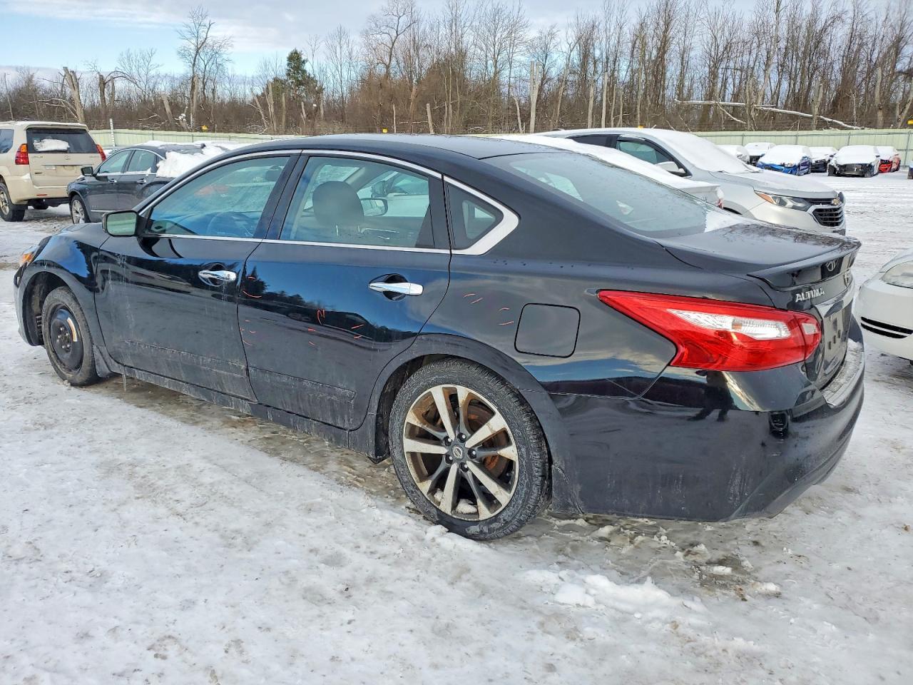 2016 Nissan Altima 2.5 - Фото 2