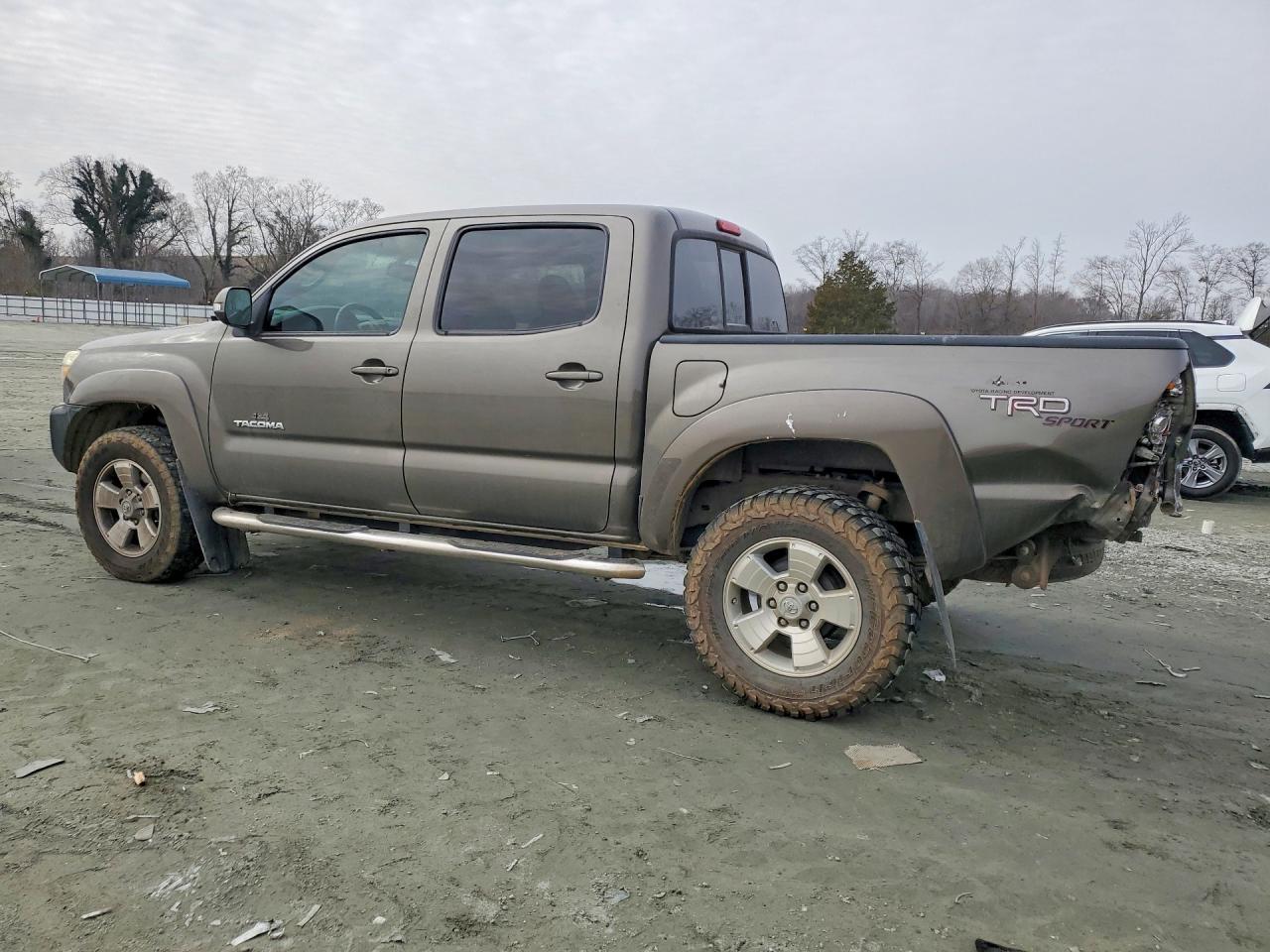 2013 Toyota Tacoma Double Cab Prerunner - Фото 2