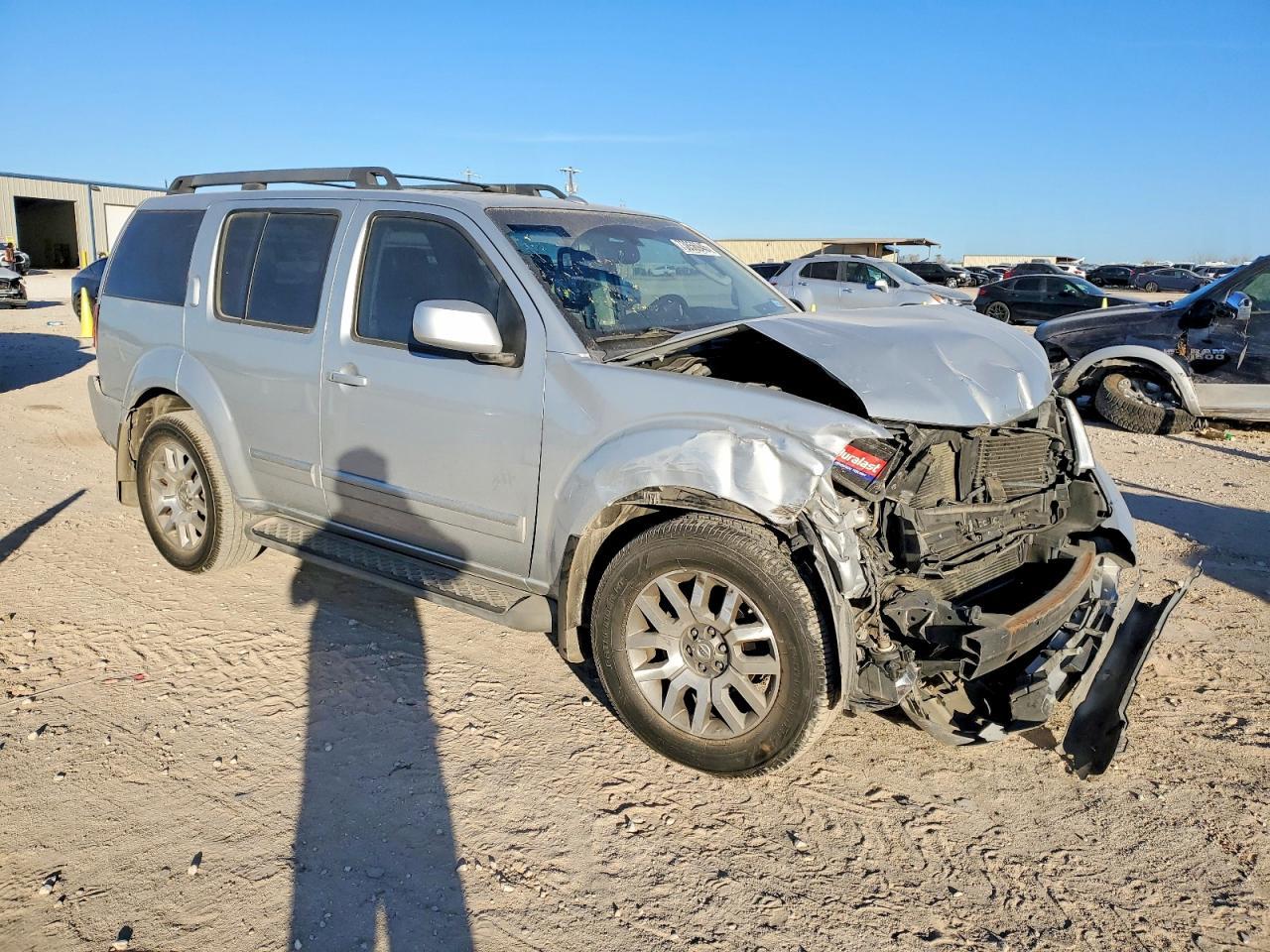 2011 Nissan Pathfinder S - Фото 4