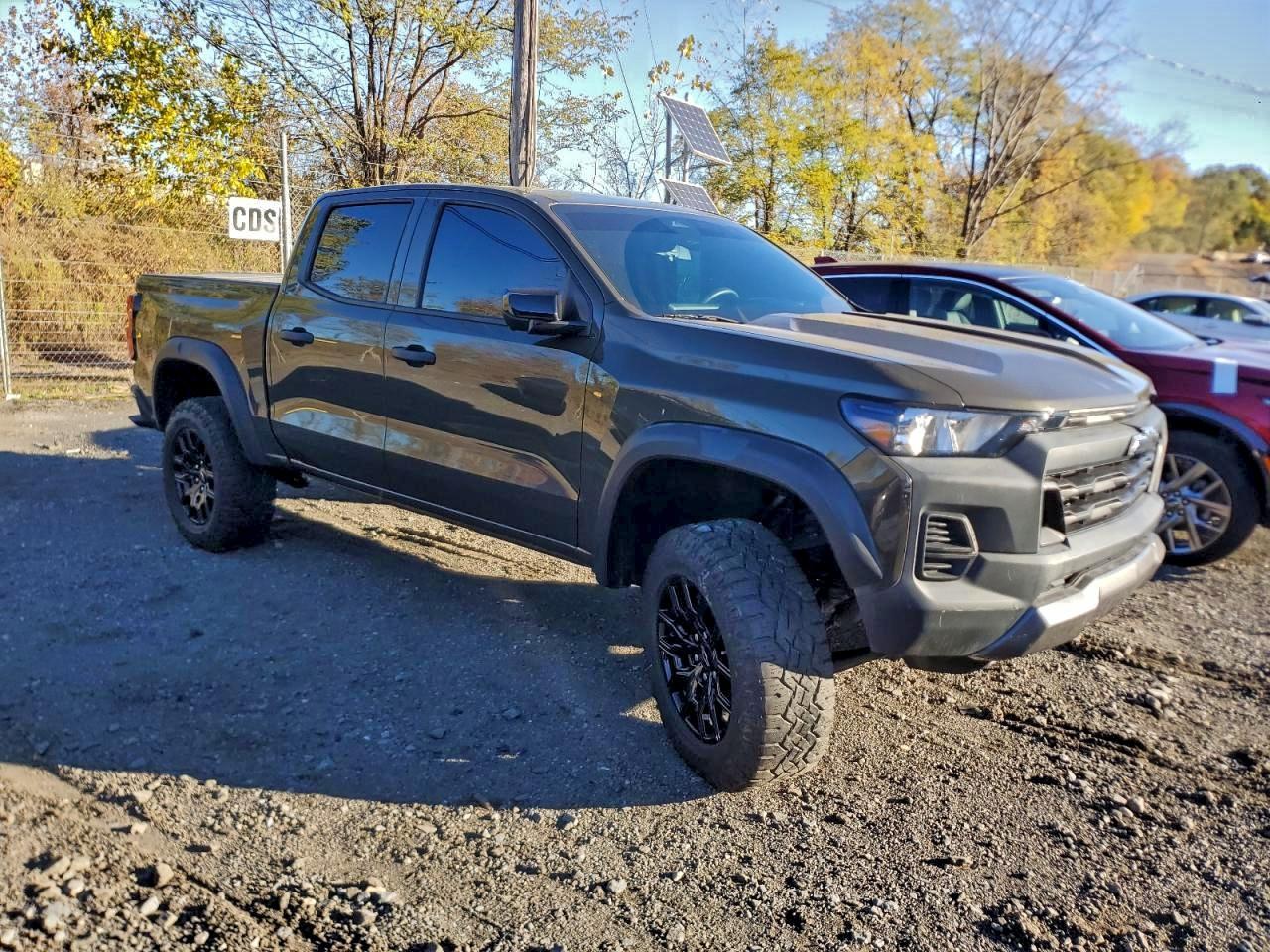 2023 Chevrolet Colorado Trail Boss - Фото 4