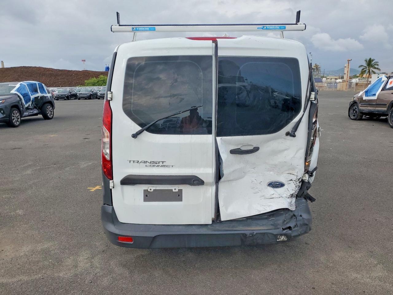 2018 Ford Transit Connect Delivery Van - Фото 6