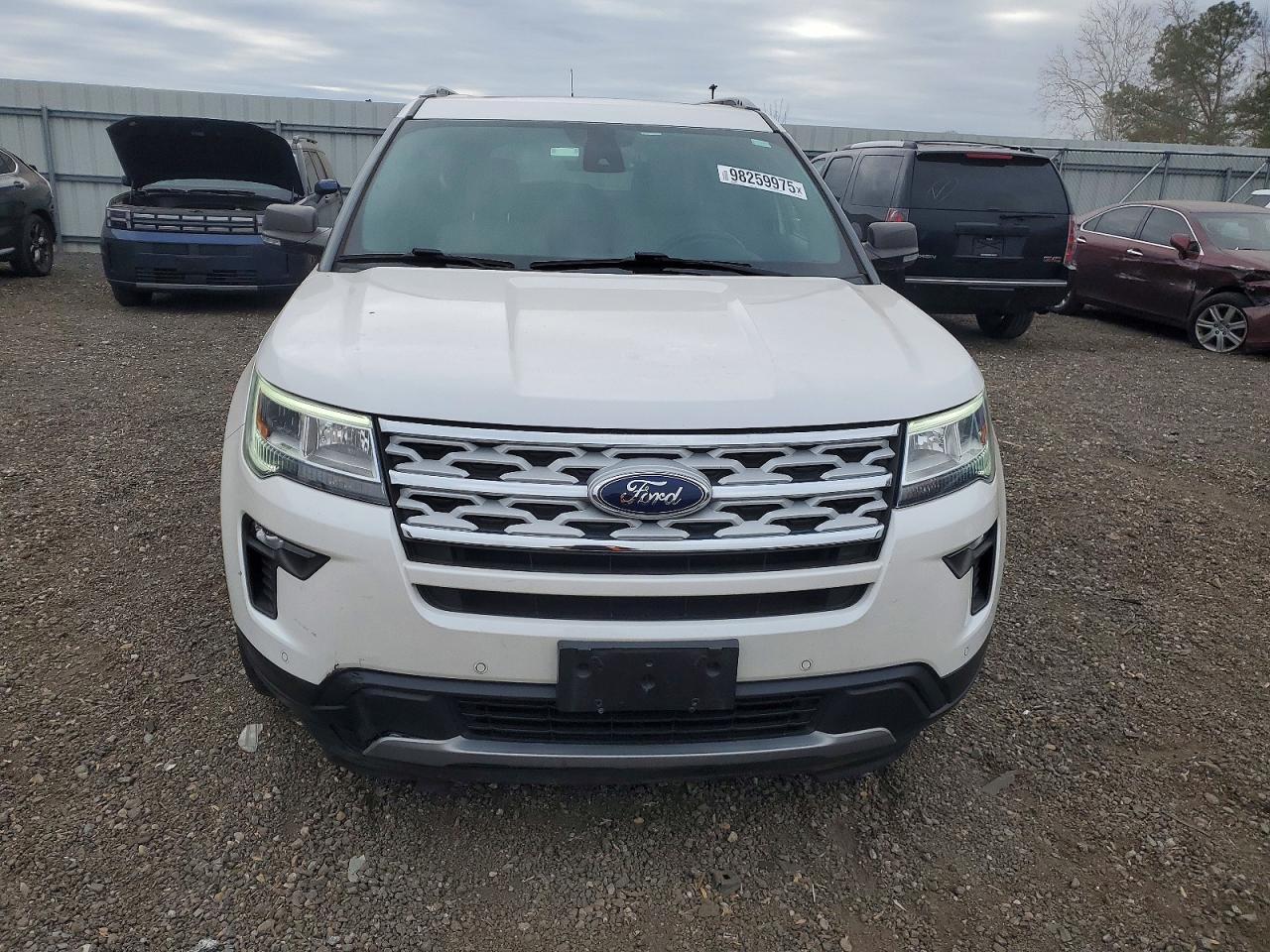 2019 Ford Explorer Xlt - Фото 5