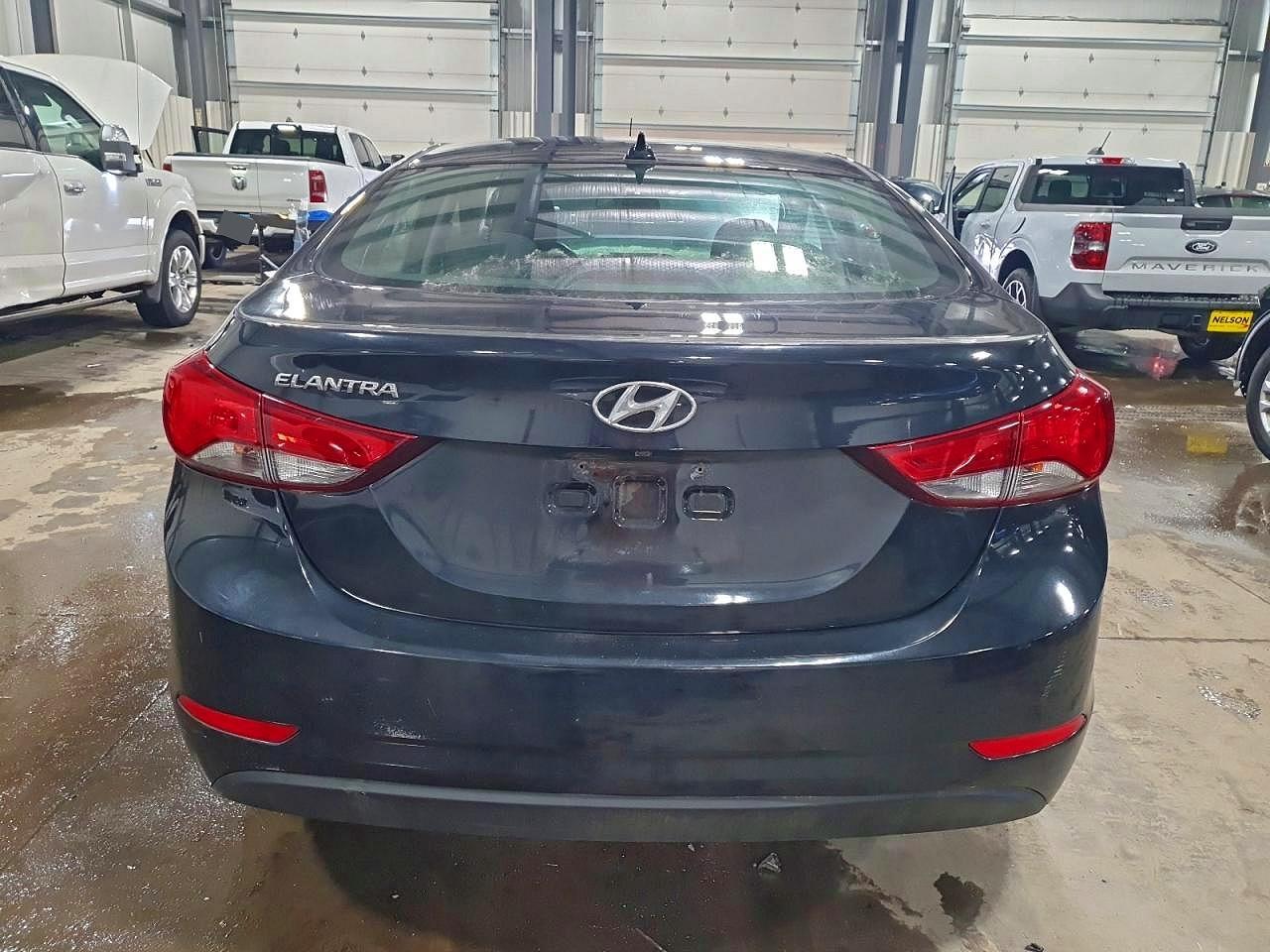 2016 Hyundai Elantra Se - Фото 6