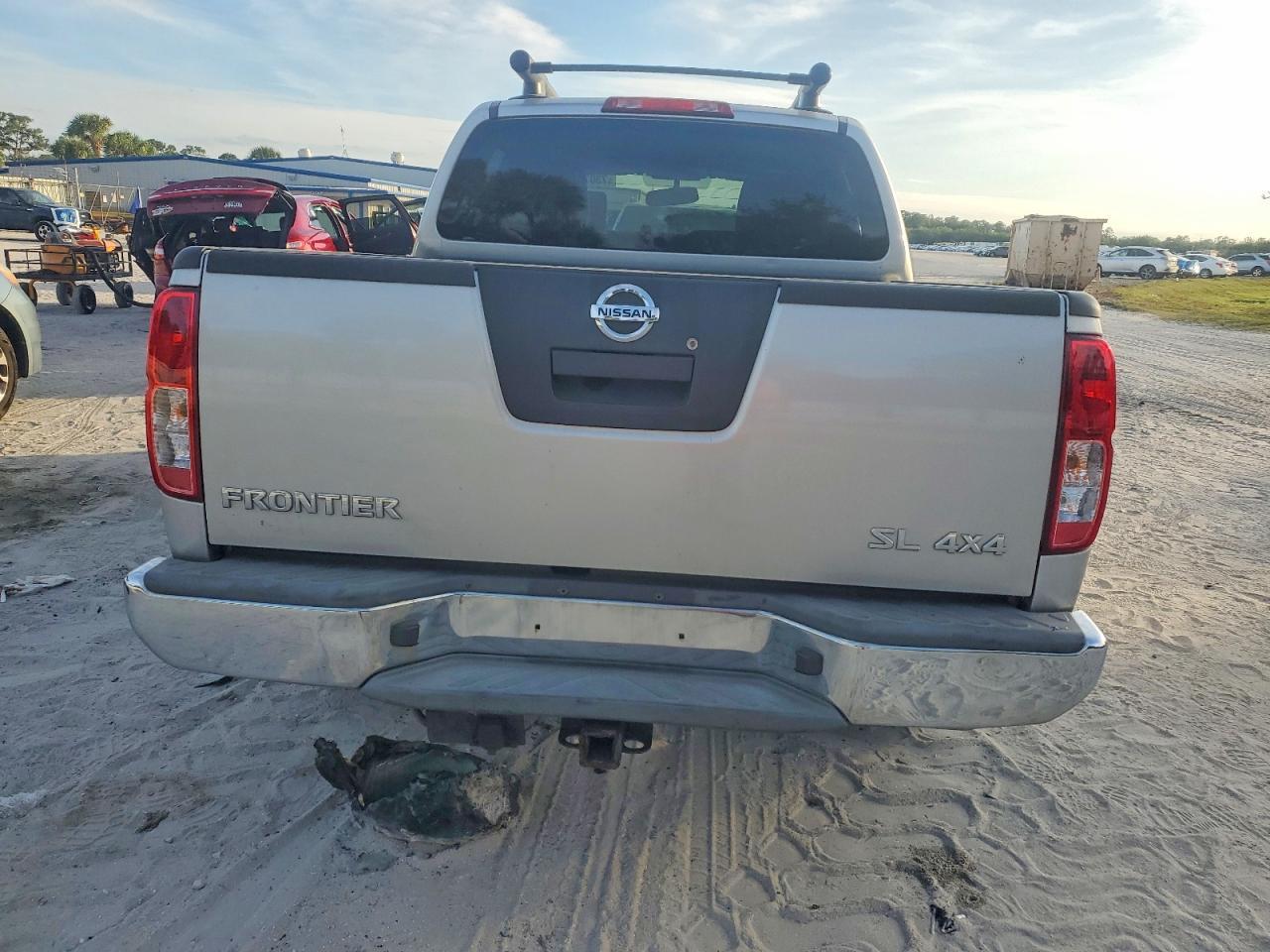 2011 Nissan Frontier S - Image 6