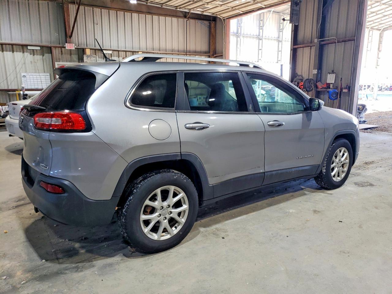2014 Jeep Cherokee Latitude - Image 3