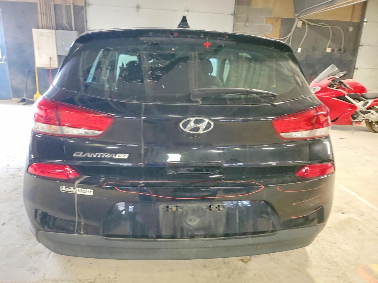 2019 Hyundai Elantra Gt - Фото 6