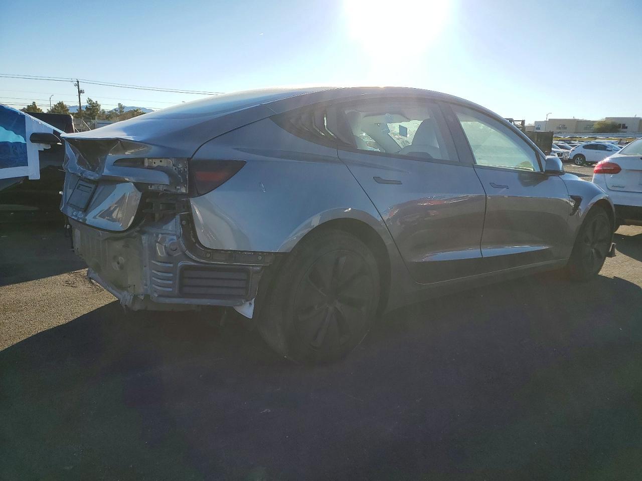 2024 Tesla Model 3 - Image 3