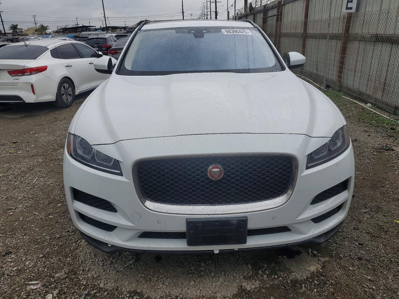2019 Jaguar F-Pace Premium - Image 5
