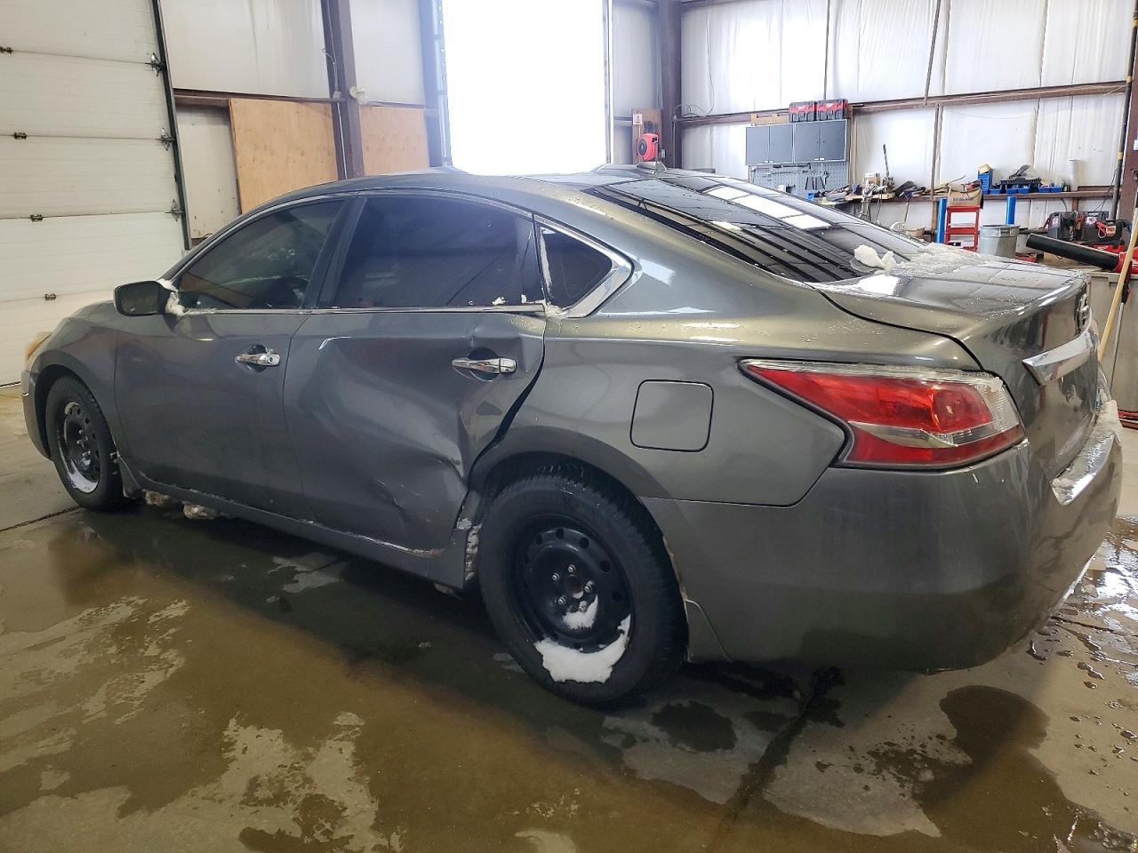 2015 Nissan Altima 2.5 - Фото 2