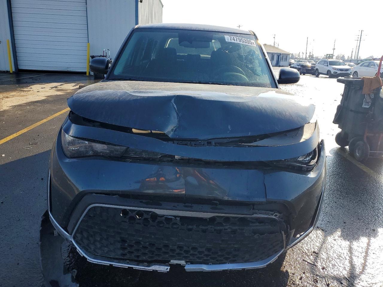 2025 Kia Soul Lx - Image 5