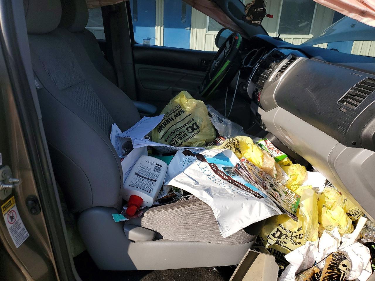 2012 Toyota Tacoma - Image 7