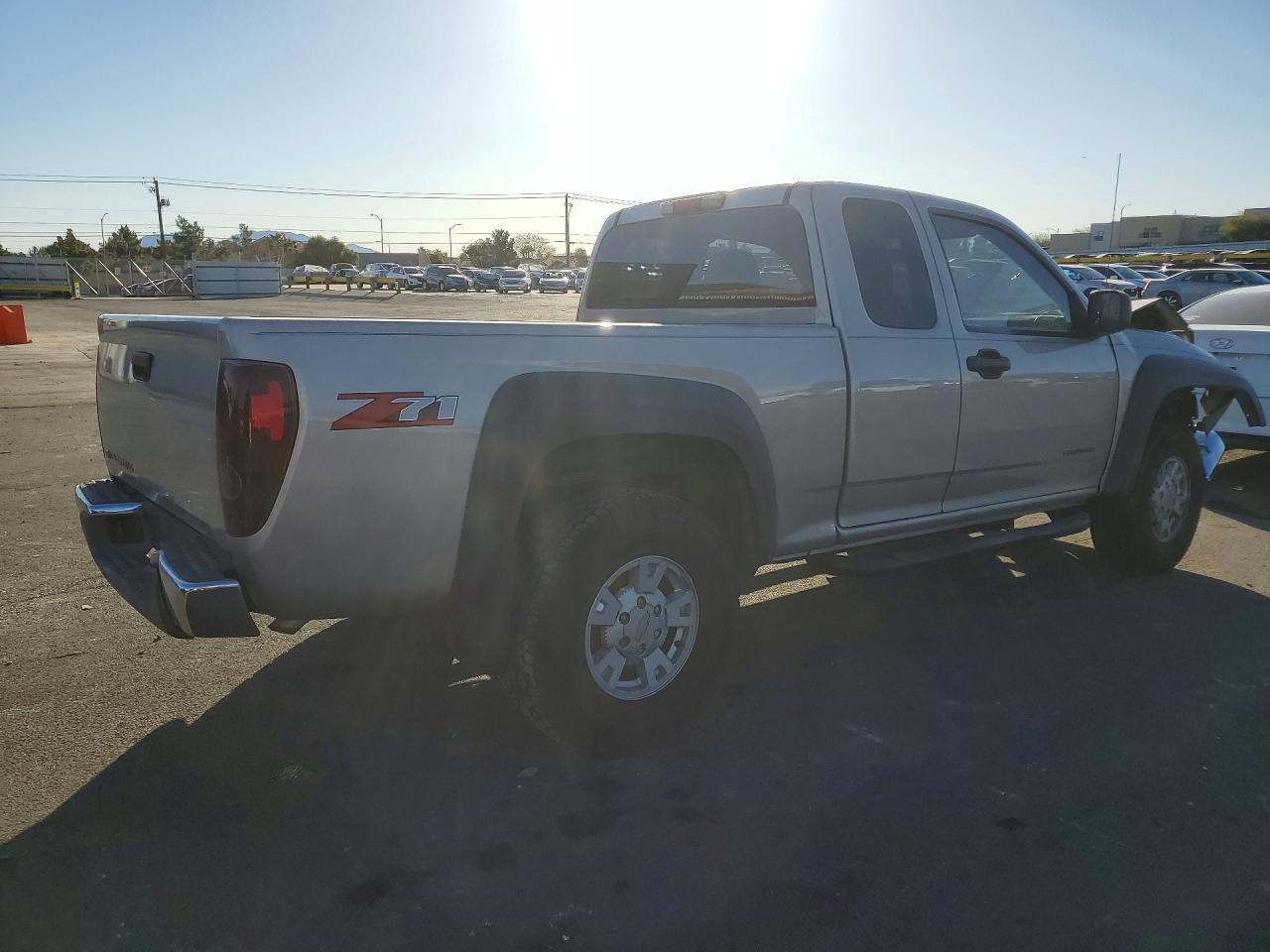 2005 Chevrolet Colorado - Фото 3