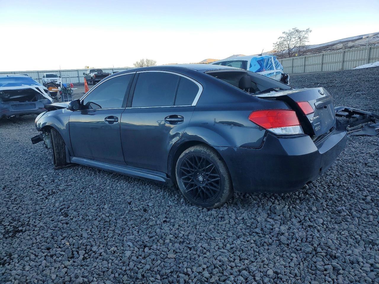 2010 Subaru Legacy 2.5I Premium - Фото 2