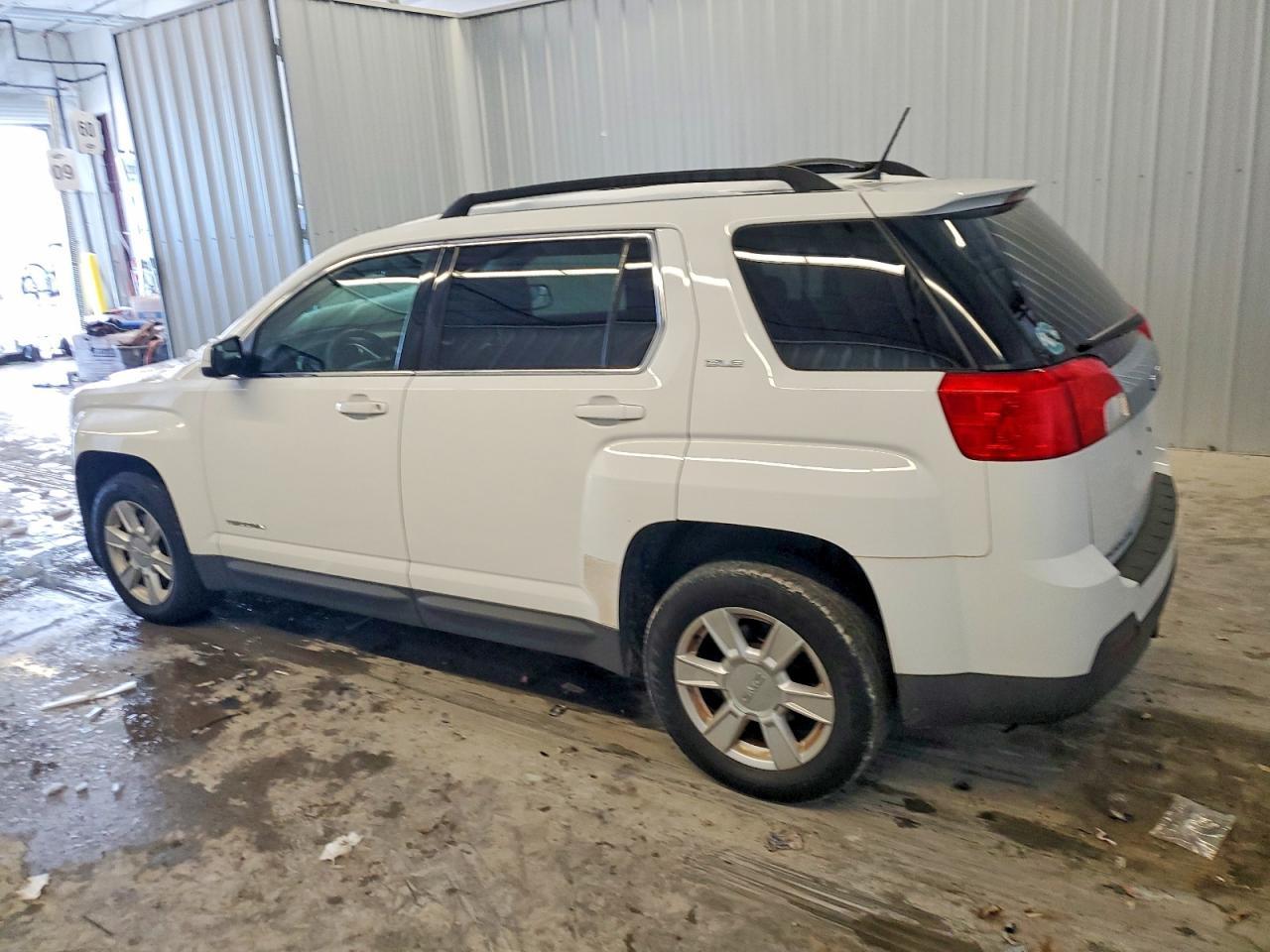 2013 GMC Terrain Sle - Image 2