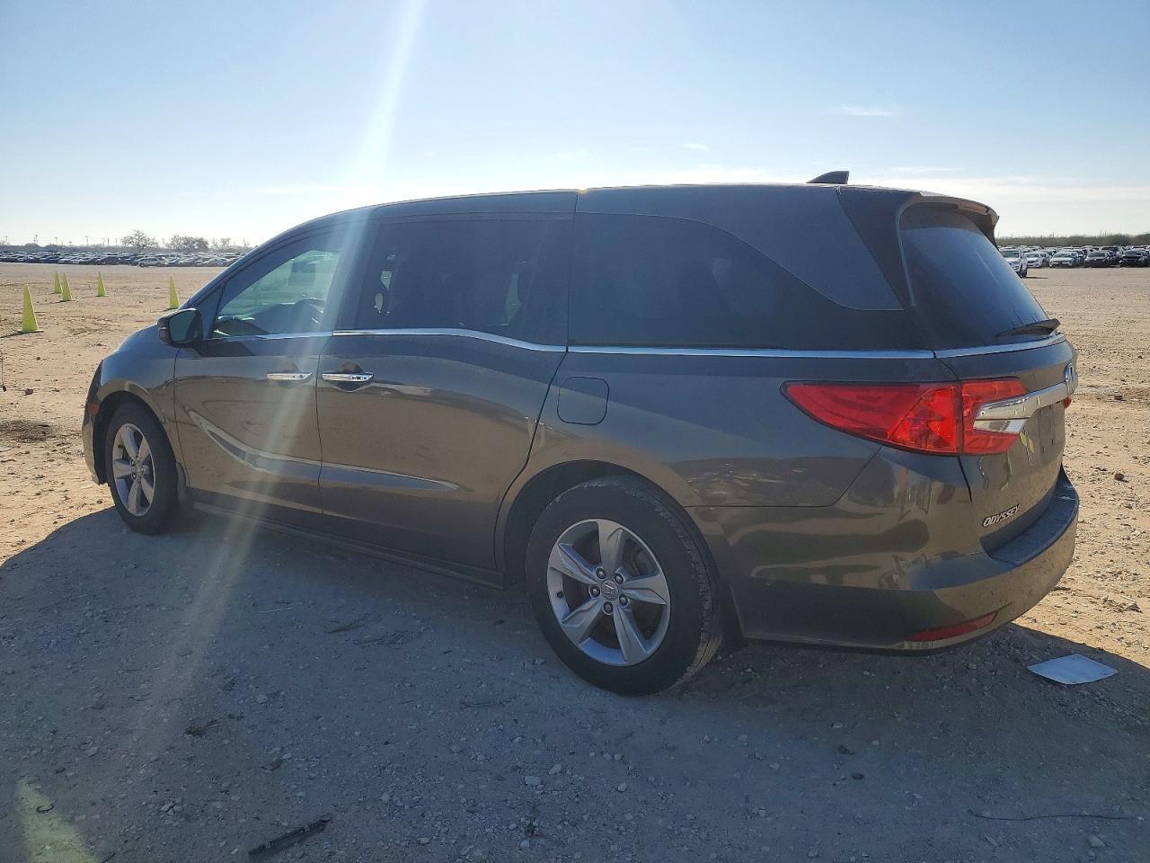 2020 Honda Odyssey Exl - Фото 2