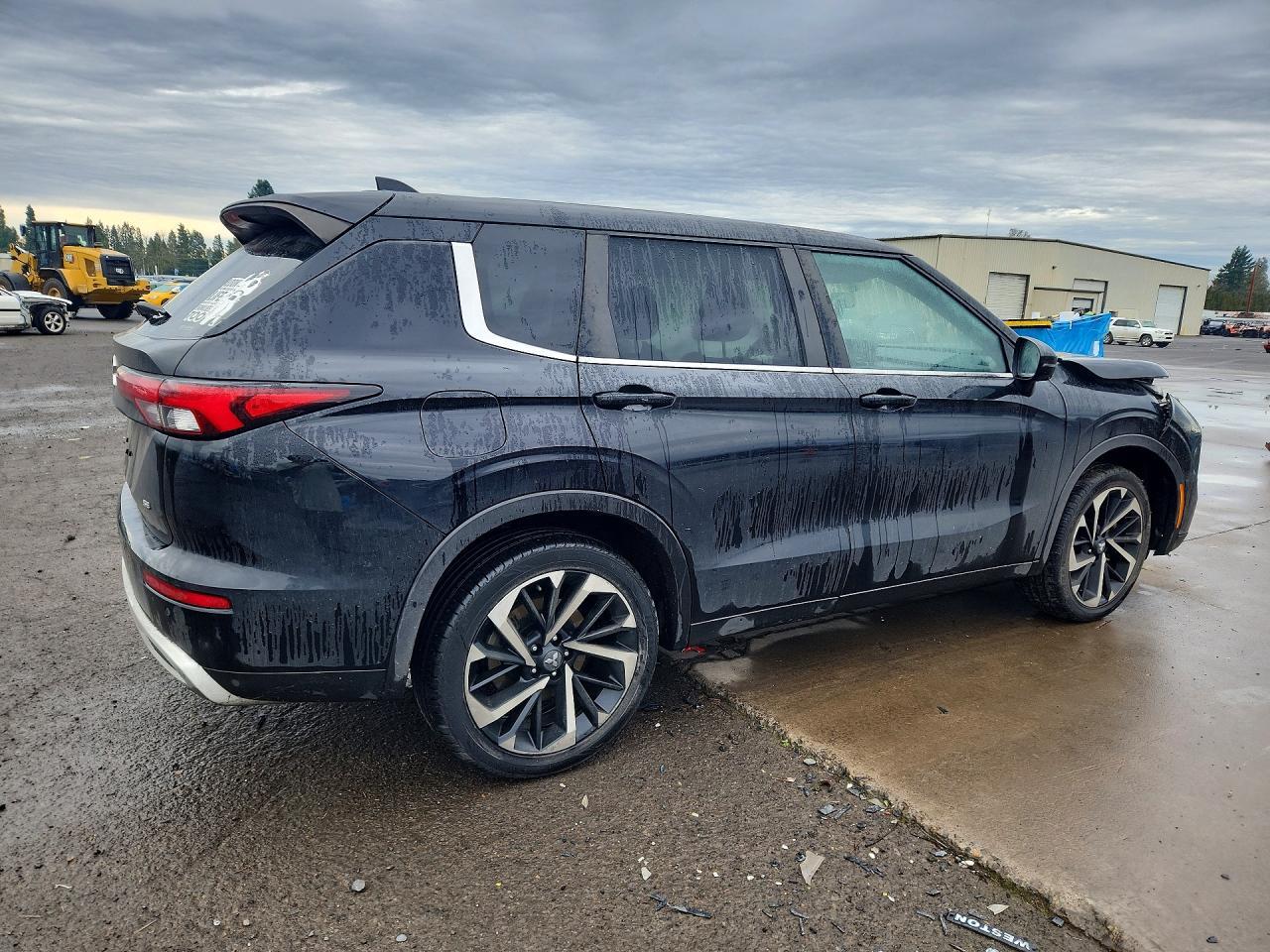 2022 Mitsubishi Outlander Se - Фото 3