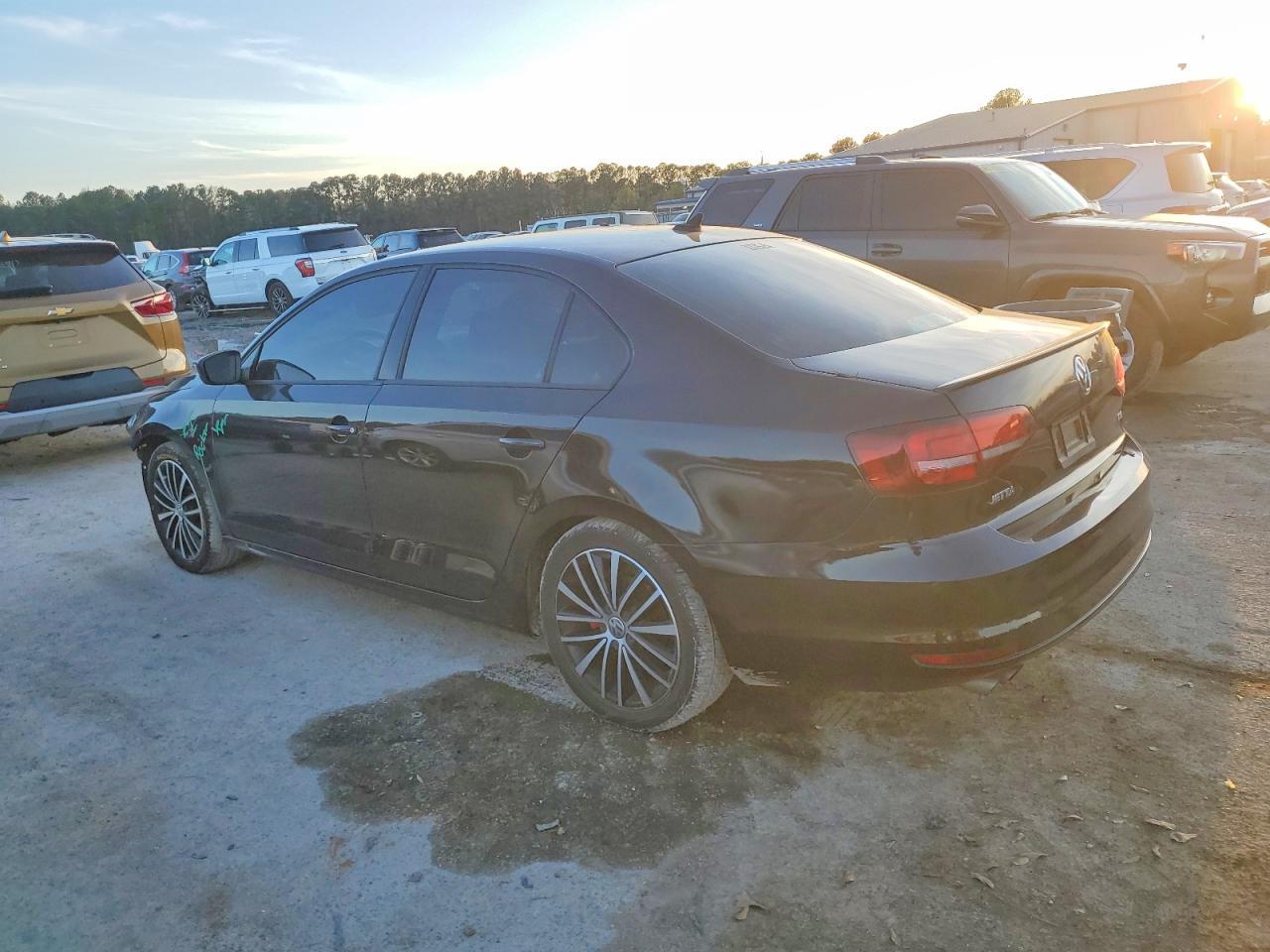 2016 Volkswagen Jetta Sport - Фото 2