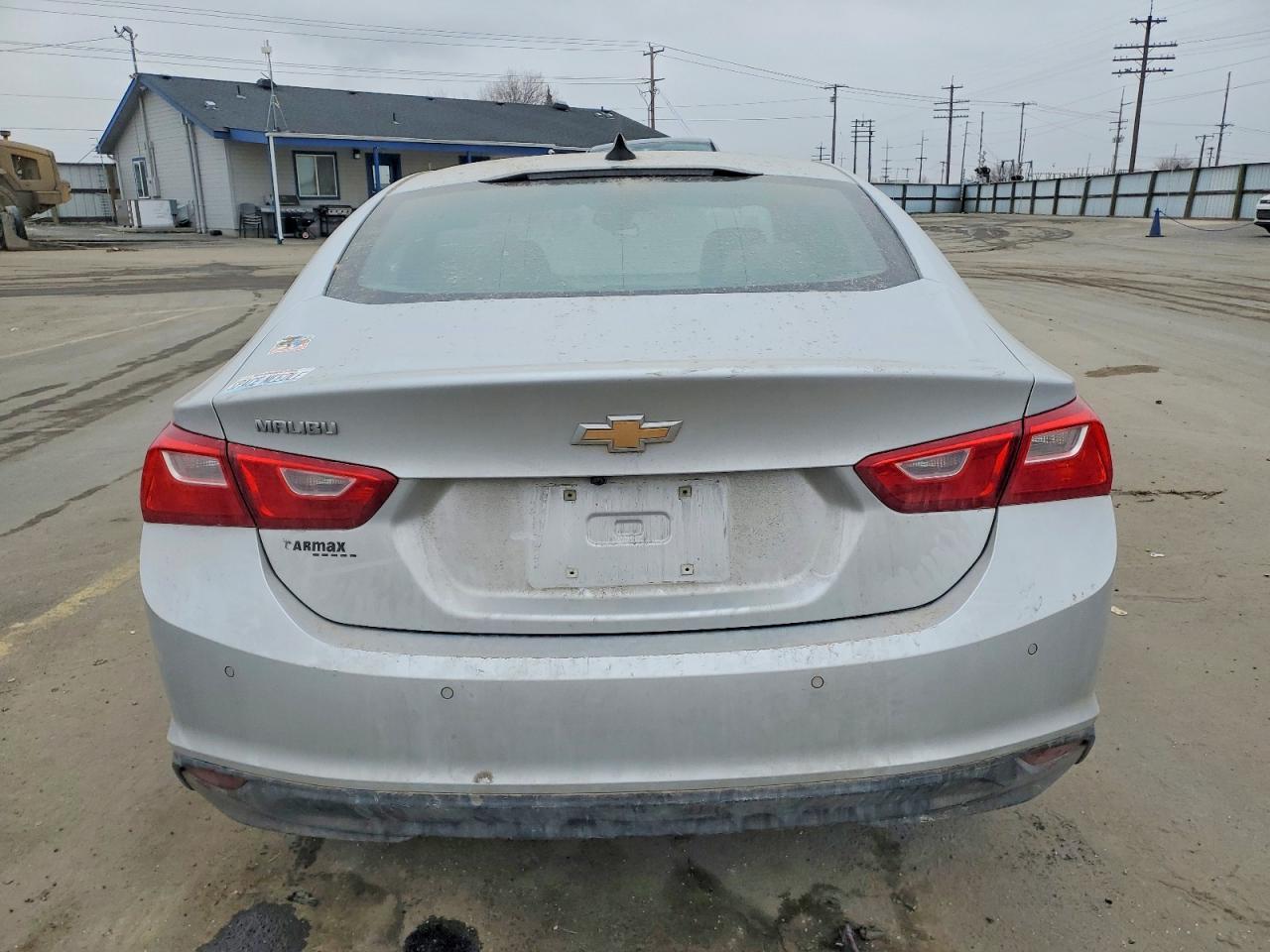 2020 Chev Malibu - Фото 6