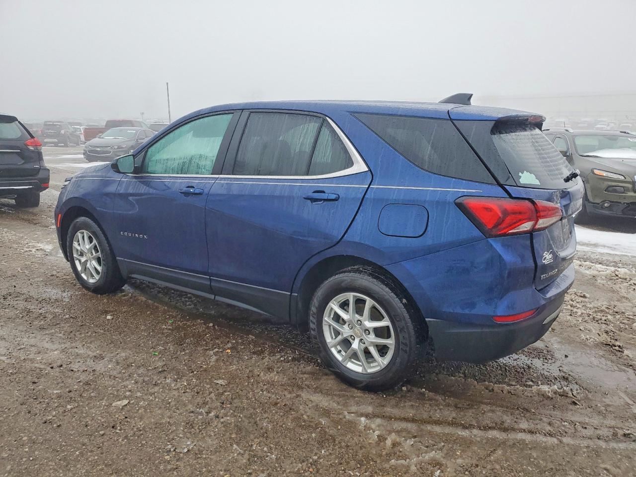 2022 Chevrolet Equinox Lt - Фото 2