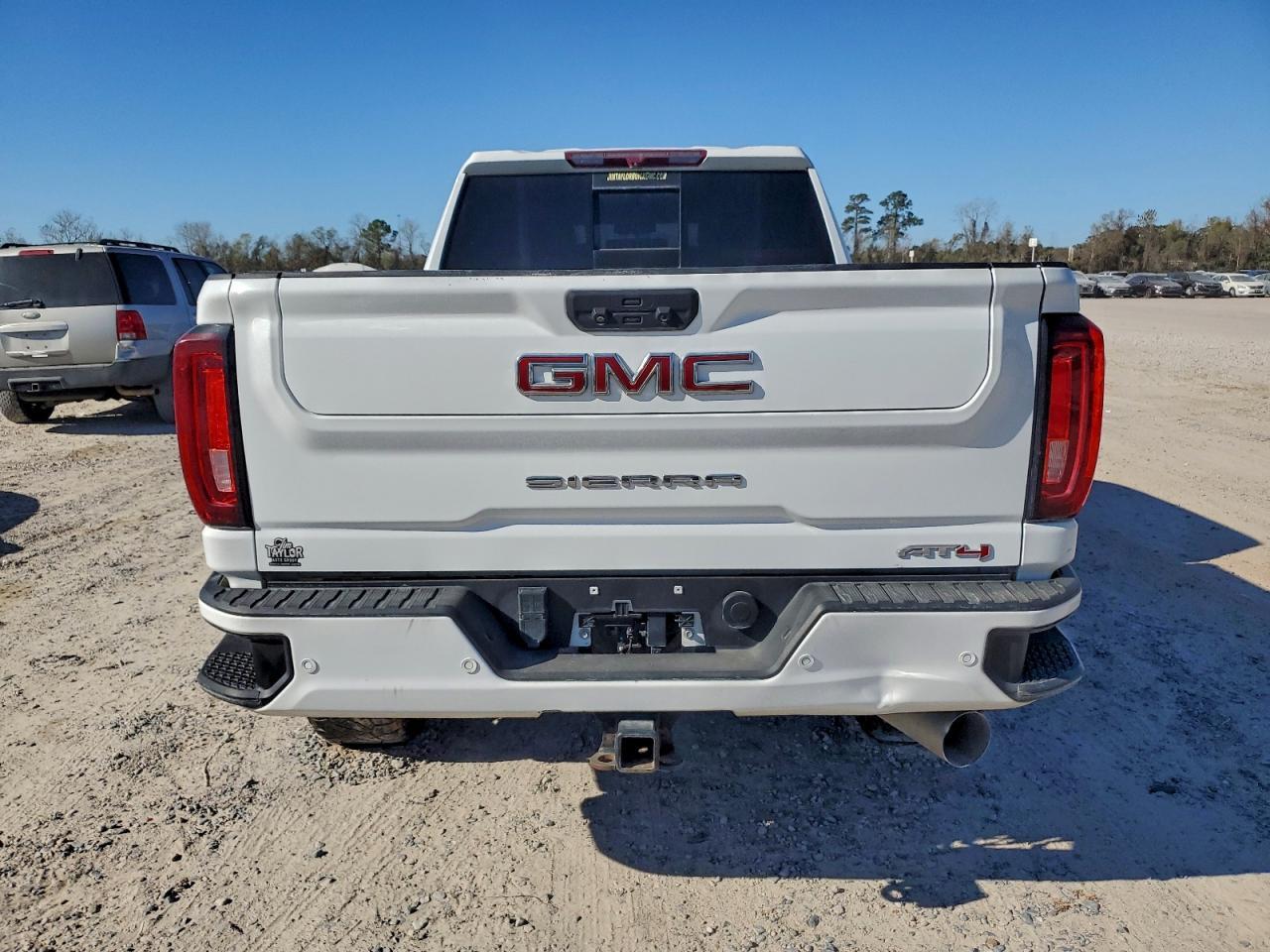 2022 GMC Sierra K2500 At4 - Фото 6