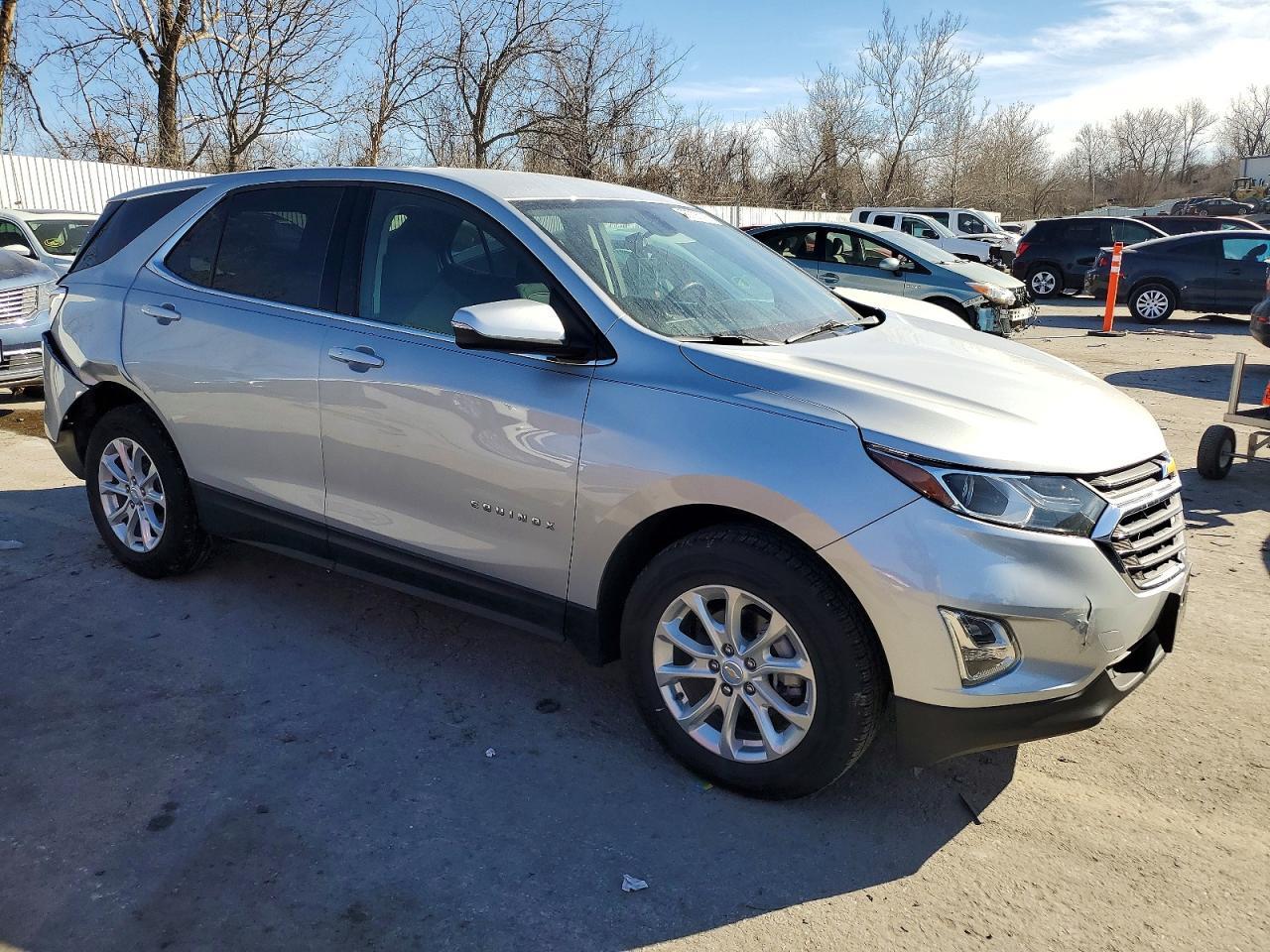 2019 Chevrolet Equinox Lt - Image 4